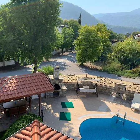 Stunning 4-Bed Villa Celik 4 Bedrooms All Ensuite וילה *