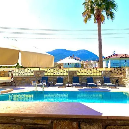 Stunning 4-Bed Villa Celik 4 Bedrooms All Ensuite Villa Dalyan