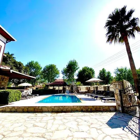 Stunning 4-Bed Villa Celik 4 Bedrooms All Ensuite * Dalyan